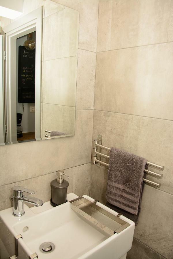 Comfy Brand New Apt Near Acropolis Museum Athen Eksteriør billede