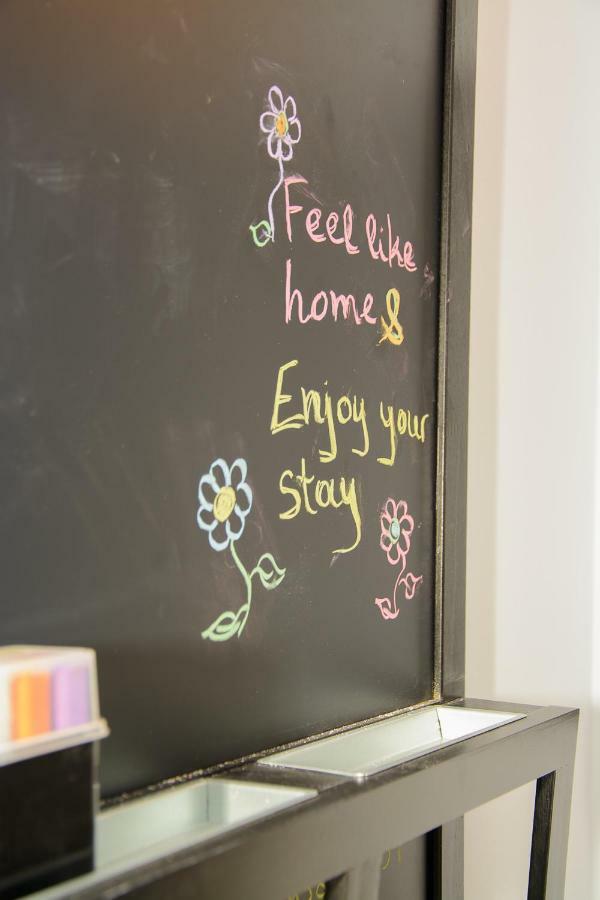 Comfy Brand New Apt Near Acropolis Museum Athen Eksteriør billede